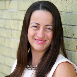 Kristine Hansen author headshot.