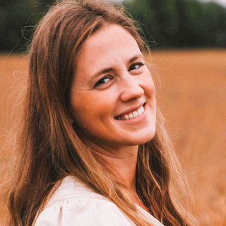 Chaunie Marie Brusie author headshot.