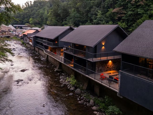 Cabin accommodations along river