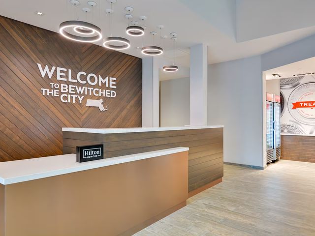Lobby entrance to a hotel in Salem, Massachusetts