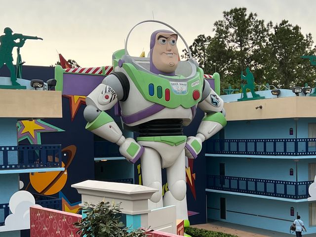 A statue of Buzz Lightyear at the Disney All-Star Movies hotel.
